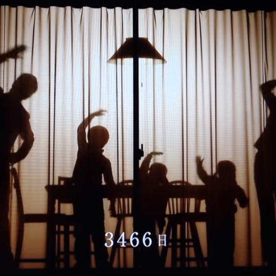 東芝 LED 燈泡廣告